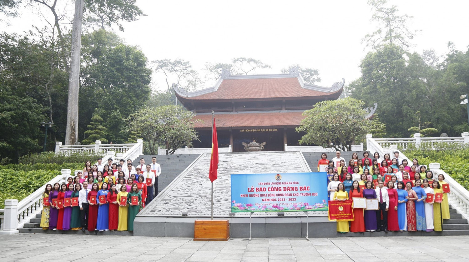 LĐLĐ QUẬN HÀ ĐÔNG BÁO CÔNG DÂNG BÁC, TỔNG KẾT HOẠT ĐỘNG CÔNG ĐOÀN KHỐI TRƯỜNG HỌC NĂM HỌC 2022 - 2023