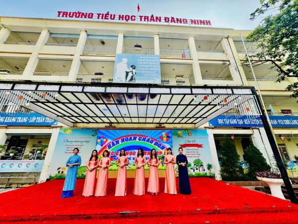 Hân hoan chào đón các em học sinh lớp 1 năm học 2025 – 2026.